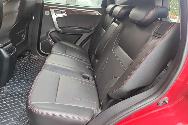Used Geely Auto GX7 2015 Sports Edition 2.0L Automatic Prestige Model Left Rear Seat