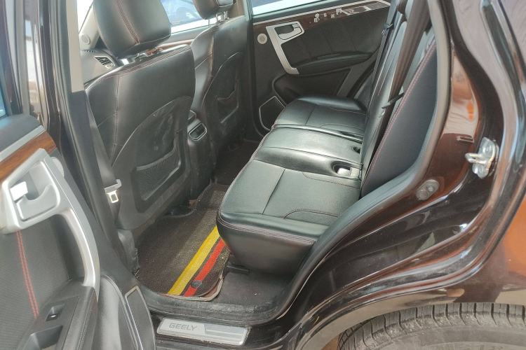 Used Geely Auto GX7 2015 Sports Edition 2.0L Automatic Luxury Upgrade Version China V Standard Left Rear Seat