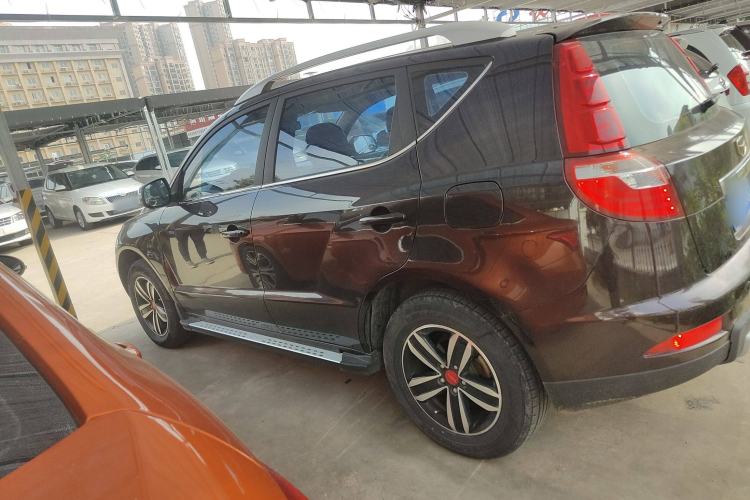 Used Geely Auto GX7 2015 Sports Edition 2.0L Automatic Luxury Upgrade Version China V Standard Left Side