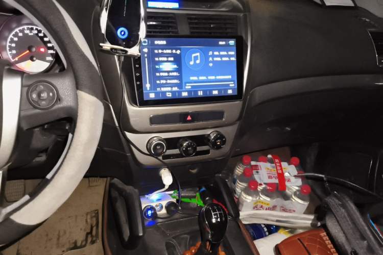 Used Geely Auto GX7 2015 Classic Edition 1.8L Manual New Urban Upgrade Version China V Standard Audio And AC Panel