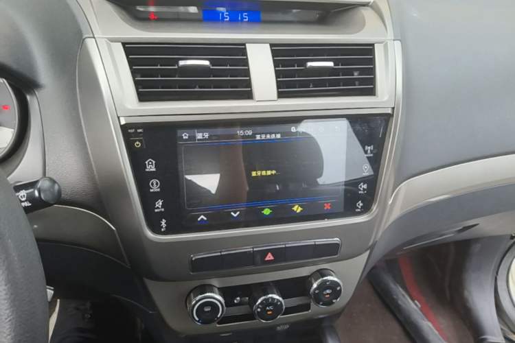 Used Geely Auto GX7 2015 Classic Edition 1.8L Manual Urban Model China IV Audio And AC Panel