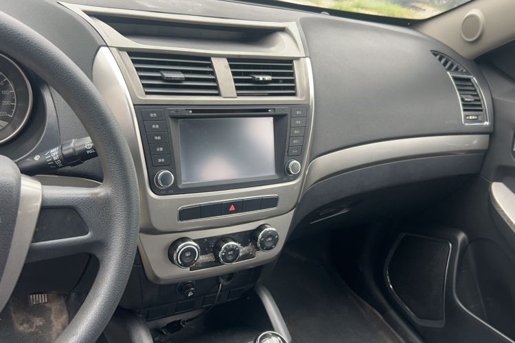 Used Geely Auto GX7 2015 Classic Edition 1.8L Manual Urban Model China IV Audio And AC Panel