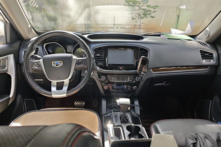 Used Geely Auto GX7 2015 Sports Edition 2.0L Automatic Luxury Upgrade Version China V Standard Center Console