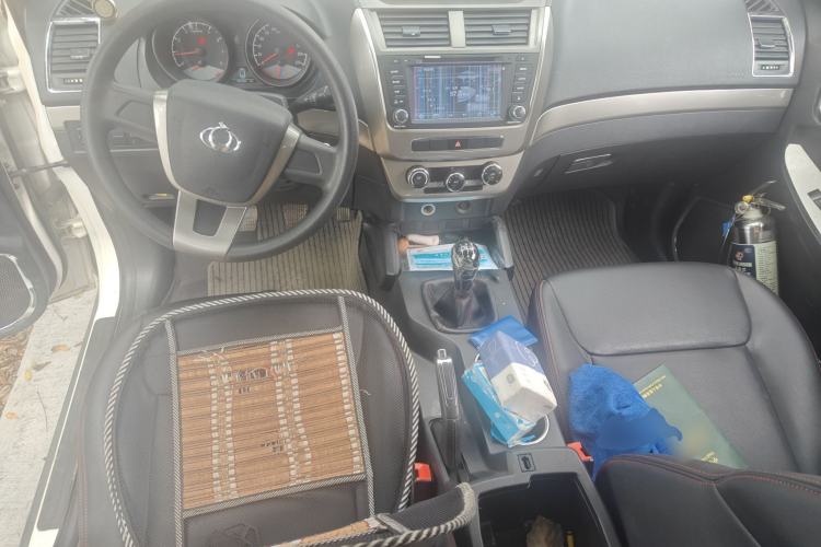 Used Geely Auto GX7 2015 Classic Edition 1.8L Manual New Urban Model China IV Center Console