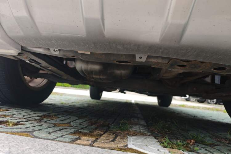 Used Geely Auto GX7 2015 Classic Edition 1.8L Manual Urban Model China IV Chassis Front