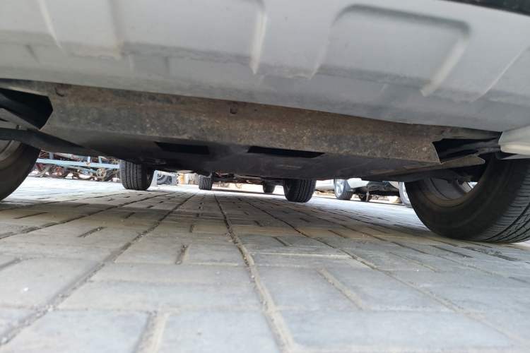 Used Geely Auto GX7 2015 Classic Edition 1.8L Manual Elite Model China IV Chassis Front