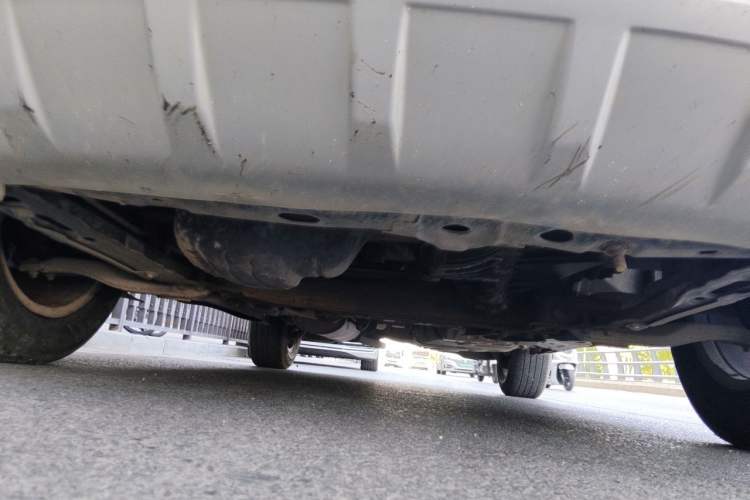 Used Geely Auto GX7 2015 Classic Edition 1.8L Manual Urban Model China IV Chassis Front