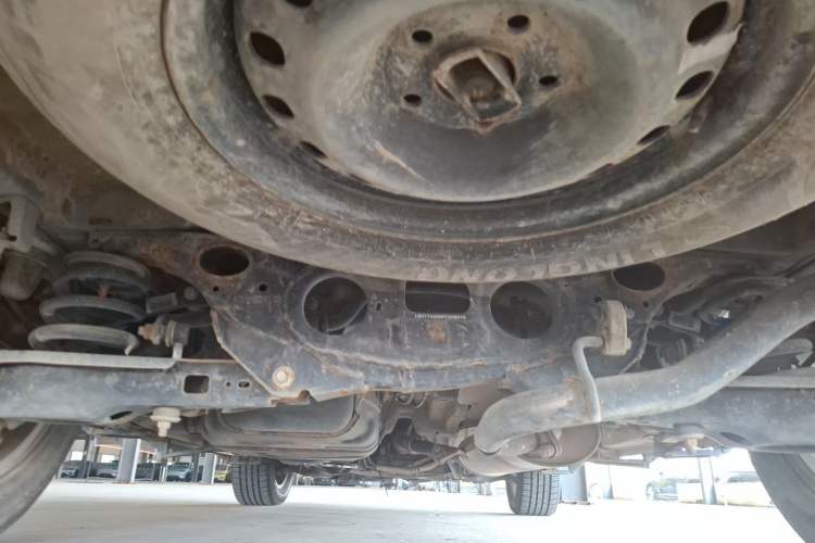 Used Geely Auto GX7 2015 Classic Edition 1.8L Manual Urban Model China IV Chassis Rear