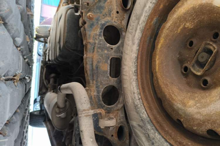 Used Geely Auto GX7 2015 Classic Edition 1.8L Manual Urban Model China IV Chassis Rear