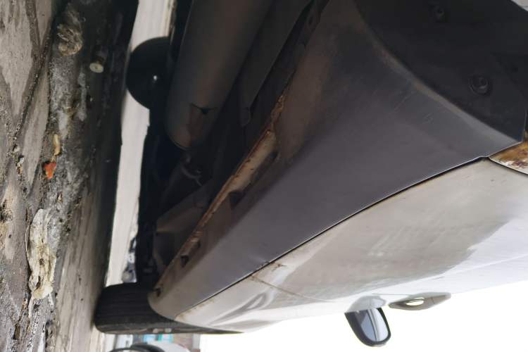Used Geely Auto GX7 2015 Classic Edition 1.8L Manual Elite Model China IV Chassis Rear Right