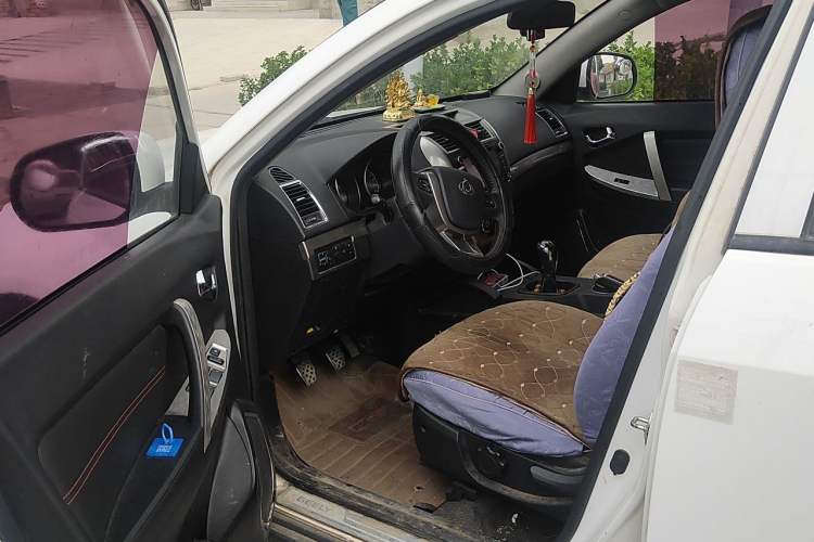 Used Geely Auto GX7 2015 Classic Edition 1.8L Manual Elite Model China IV Driver Seat