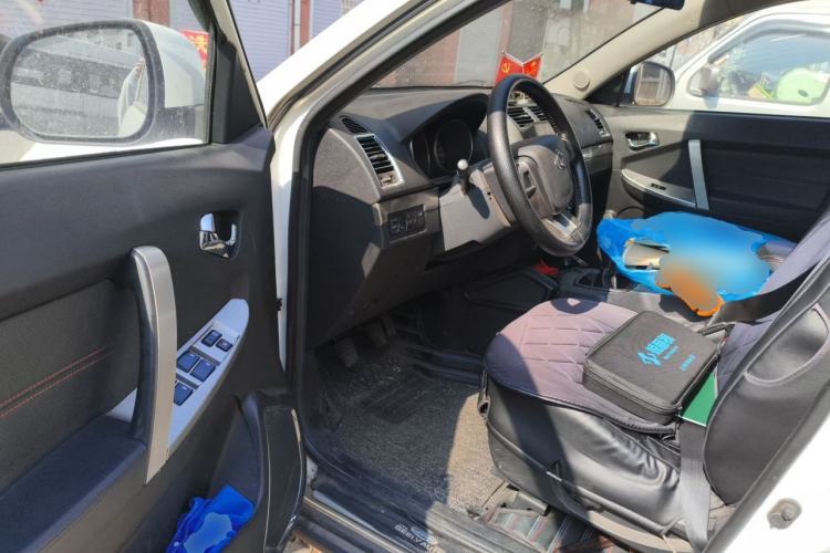 Used Geely Auto GX7 2015 Classic Edition 1.8L Manual Urban Model China IV Driver Seat