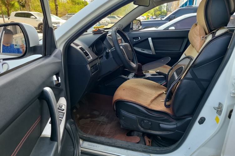 Used Geely Auto GX7 2015 Classic Edition 1.8L Manual Elite Model China IV Driver Seat
