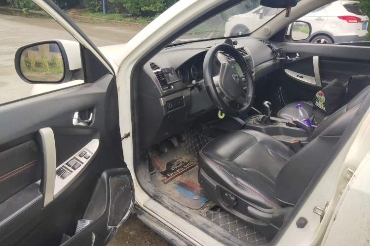 Used Geely Auto GX7 2015 Classic Edition 1.8L Manual – Exclusive for Online Retailers – China IV Standard Driver Seat