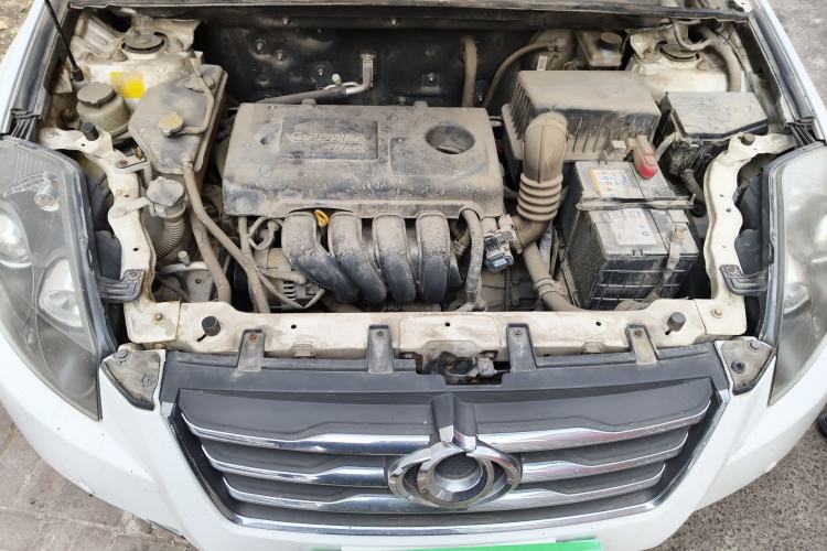Used Geely Auto GX7 2015 Classic Edition 1.8L Manual Elite Model China IV Engine Bay