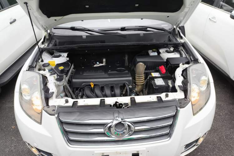 Used Geely Auto GX7 2015 Classic Edition 1.8L Manual Elite Model China IV Engine Bay