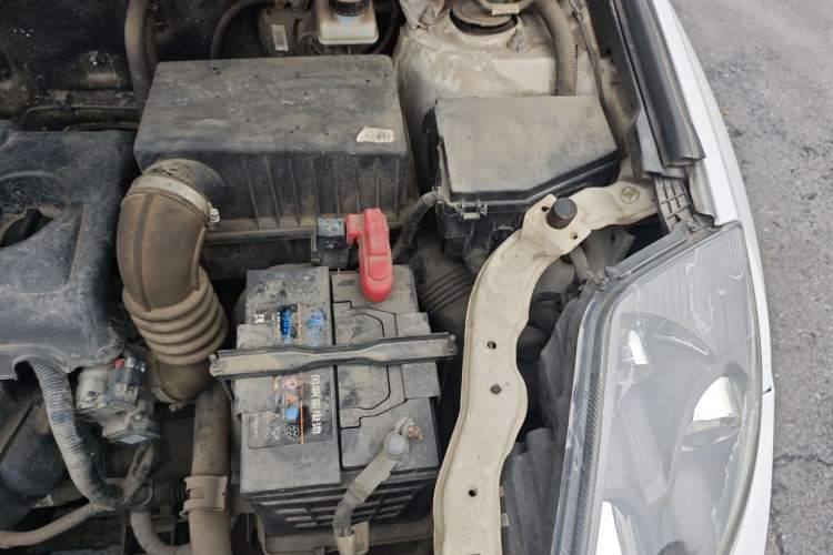 Used Geely Auto GX7 2015 Classic Edition 1.8L Manual Urban Model China V Standard Engine Bay Left