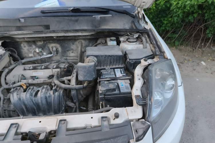 Used Geely Auto GX7 2015 Classic Edition 1.8L Manual Elite Model China V Standard Engine Bay Left