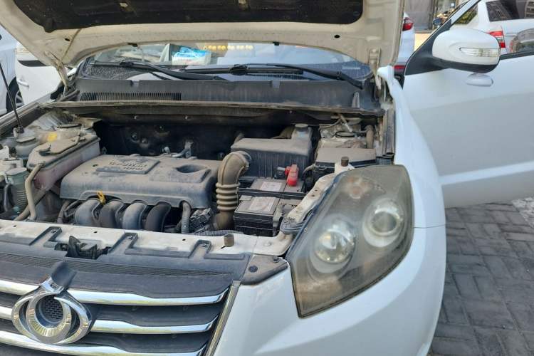 Used Geely Auto GX7 2015 Classic Edition 1.8L Manual Elite Model China IV Engine Bay Left