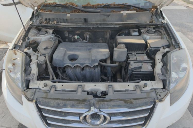 Used Geely Auto GX7 2015 Classic Edition 1.8L Manual Elite Model China V Standard Engine Bay