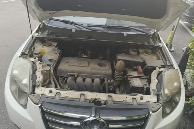 Used Geely Auto GX7 2015 Classic Edition 1.8L Manual Urban Model China IV Engine Bay