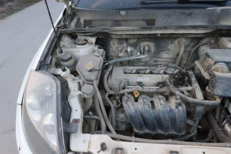 Used Geely Auto GX7 2015 Classic Edition 1.8L Manual Elite Model China V Standard Engine Bay Right
