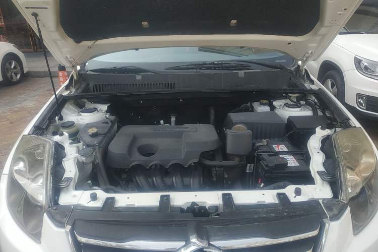 Used Geely Auto GX7 2015 Classic Edition 1.8L Manual Elite Model China V Standard Engine Bay