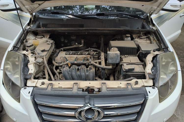 Used Geely Auto GX7 2015 Classic Edition 1.8L Manual Urban Model China V Standard Engine Bay