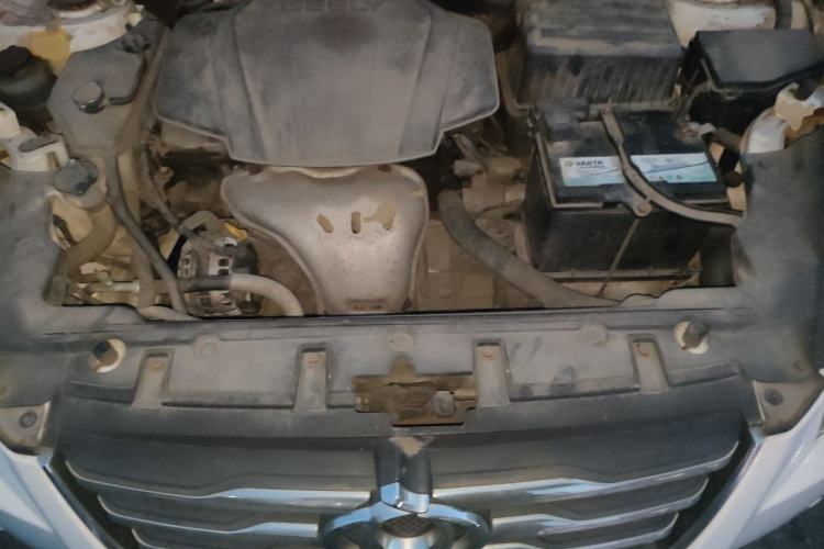 Used Geely Auto GX7 2015 Sports Edition 2.0L Automatic Luxury Model Engine Bay
