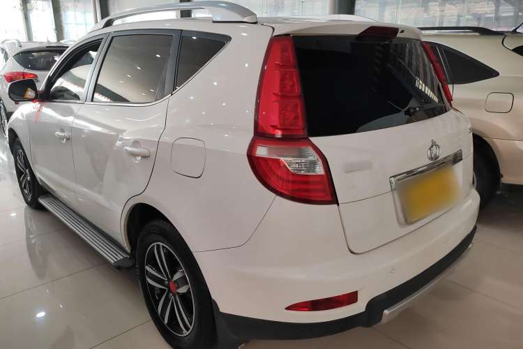 Used Geely Auto GX7 2015 Sports Edition 2.0L Automatic Prestige Model Exterior 2