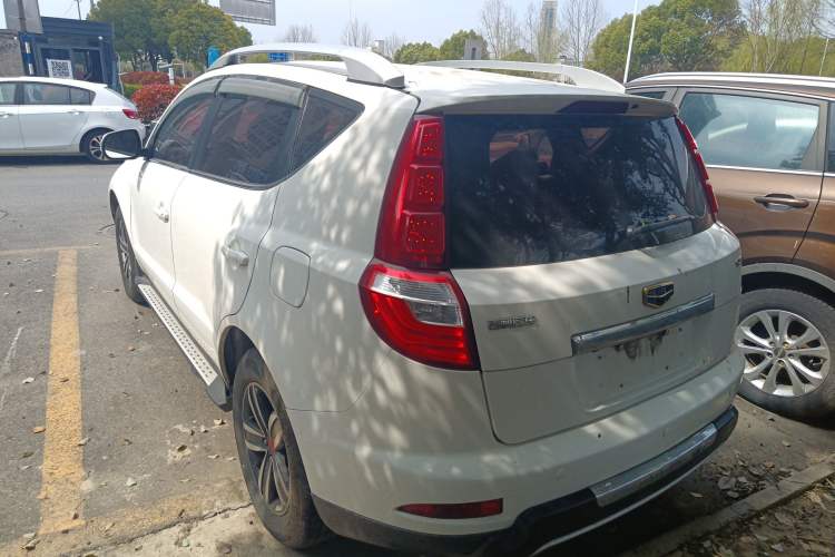 Used Geely Auto GX7 2015 Sports Edition 2.0L Automatic Luxury Upgrade Version China V Standard Exterior 2