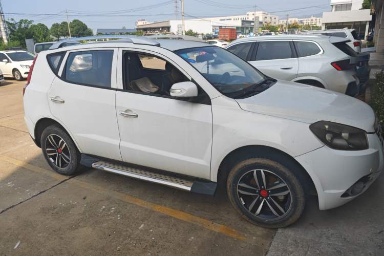 Used Geely Auto GX7 2015 Classic Edition 1.8L Manual Urban Model China V Standard Exterior 2