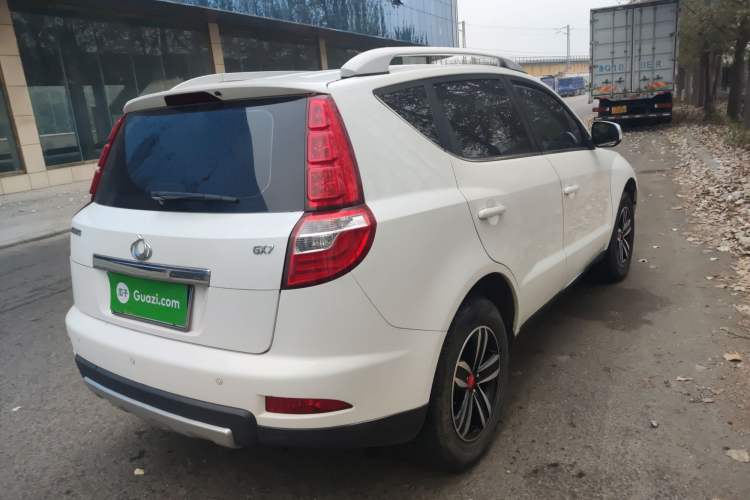 Used Geely Auto GX7 2015 Sports Edition 2.0L Automatic Luxury Model Exterior 3