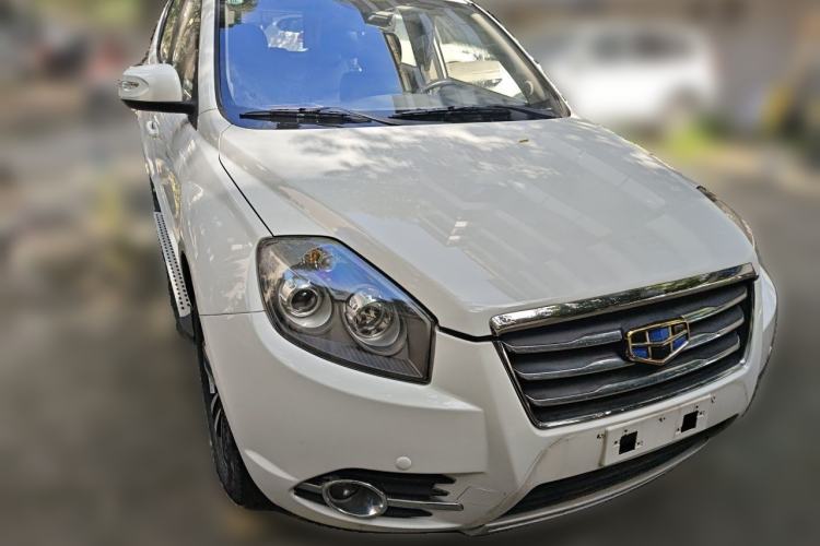 Used Geely Auto GX7 2015 Sports Edition 2.0L Automatic Luxury Upgrade Version China V Standard Front Right 45 Deg
