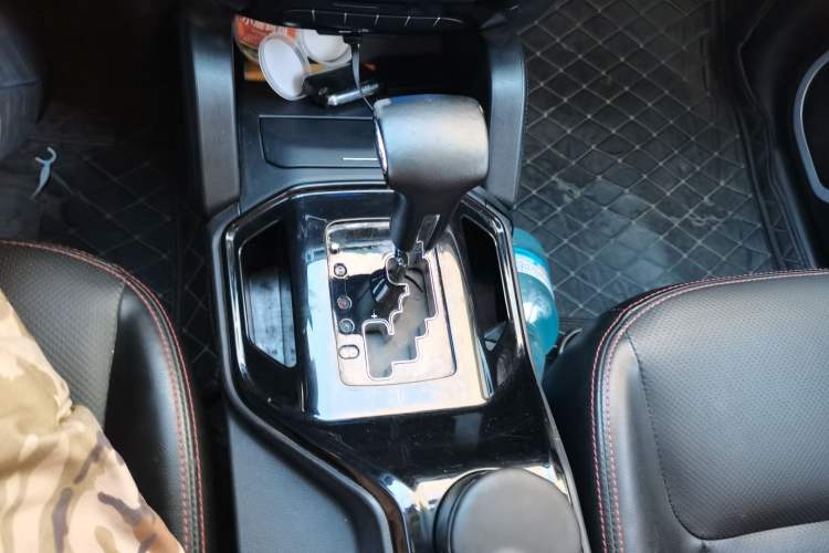 Used Geely Auto GX7 2015 Sports Edition 2.0L Automatic Prestige Model Gear Lever