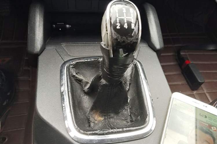 Used Geely Auto GX7 2015 Classic Edition 1.8L Manual Elite Model China V Standard Gear Lever