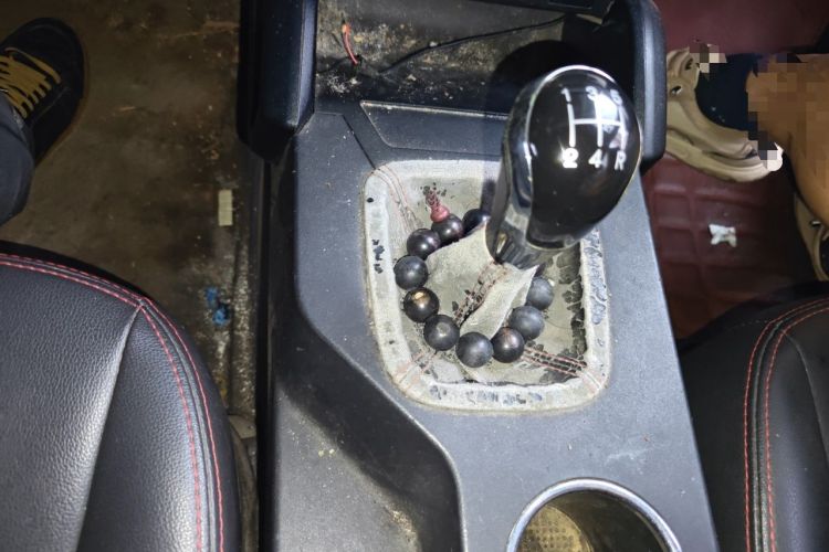 Used Geely Auto GX7 2015 Classic Edition 1.8L Manual Elite Model China IV Gear Lever