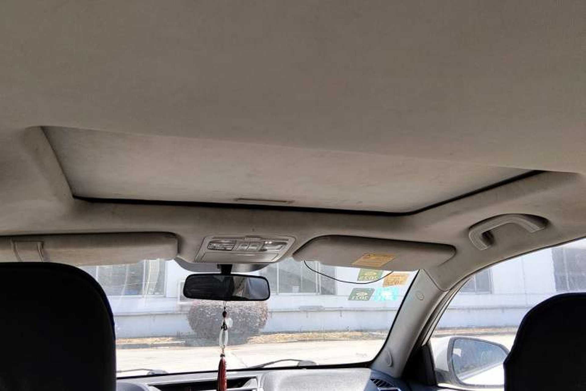 Used Geely Auto GX7 2015 Classic Edition 1.8L Manual Elite Model China IV Headliner