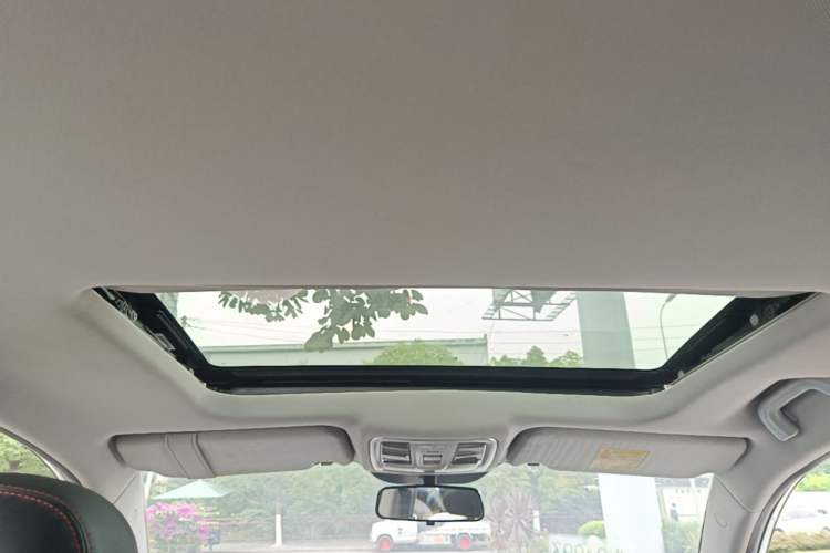 Used Geely Auto GX7 2015 Sport Edition 2.0L Automatic Luxury Model Headliner