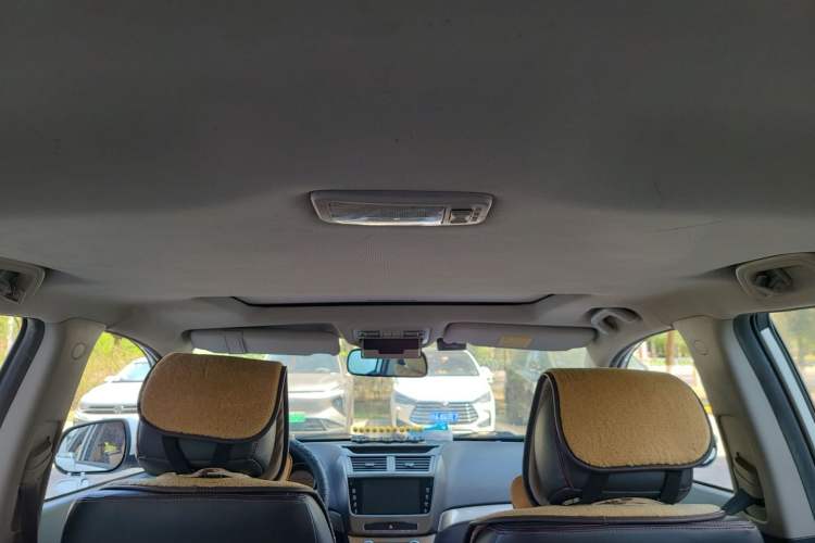 Used Geely Auto GX7 2015 Classic Edition 1.8L Manual Elite Model China IV Headliner