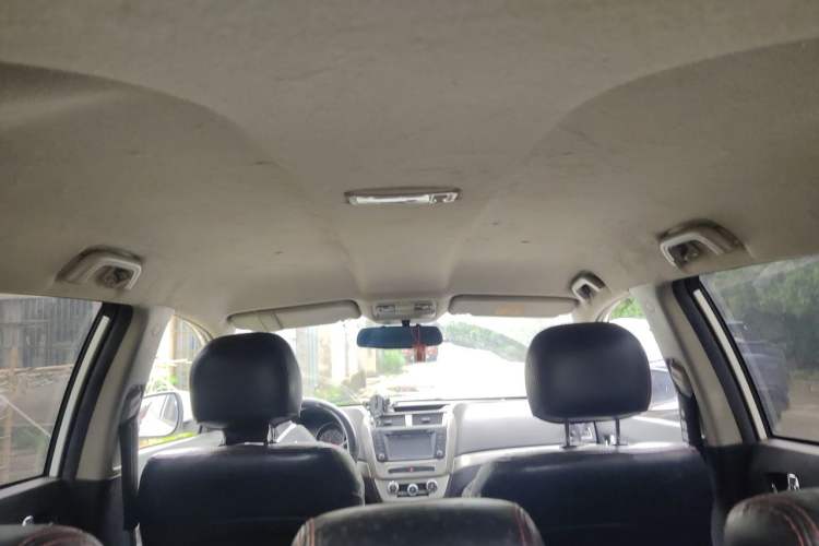 Used Geely Auto GX7 2015 Classic Edition 1.8L Manual – Exclusive for Online Retailers – China IV Standard Headliner