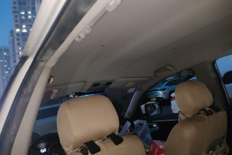 Used Geely Auto GX7 2015 Sports Edition 2.0L Automatic Luxury Model Headliner