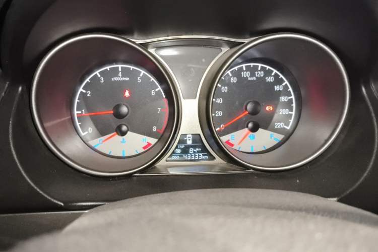 Used Geely Auto GX7 2015 Classic Edition 1.8L Manual New Urban Upgrade Version China V Standard Instrument Cluster