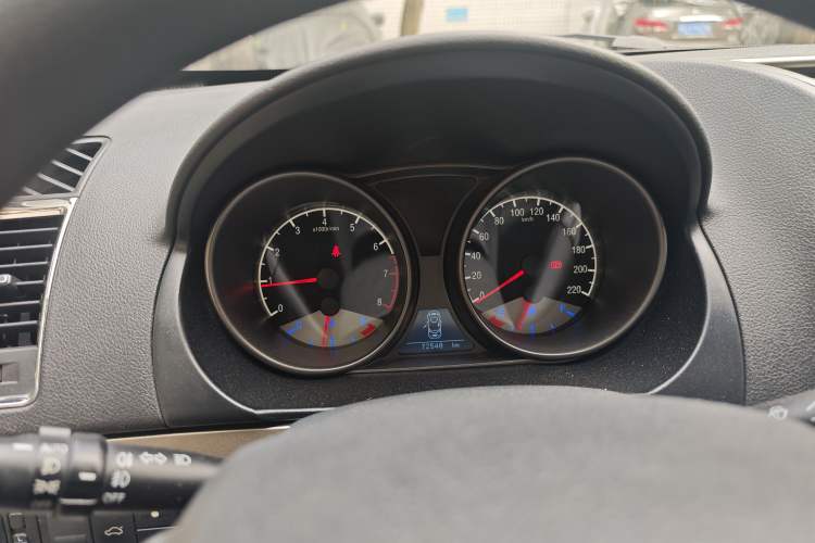 Used Geely Auto GX7 2015 Classic Edition 1.8L Manual Urban Model China IV Instrument Cluster