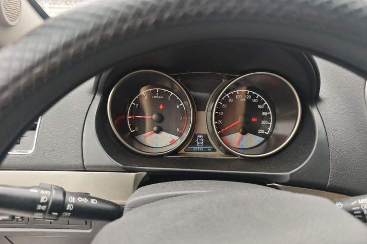 Used Geely Auto GX7 2015 Classic Edition 1.8L Manual Urban Model China V Standard Instrument Cluster