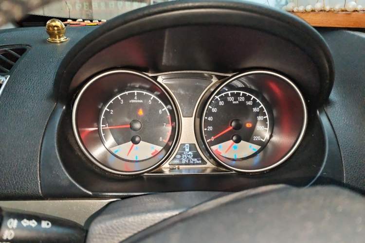 Used Geely Auto GX7 2015 Classic Edition 1.8L Manual Elite Model China V Standard Instrument Cluster