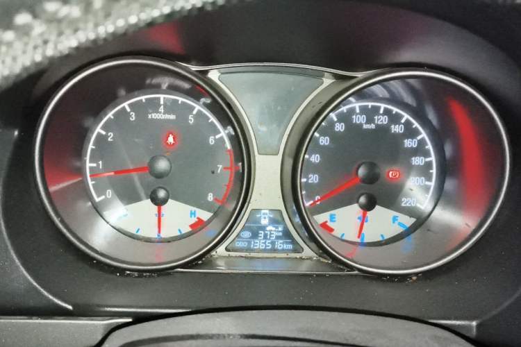 Used Geely Auto GX7 2015 Classic Edition 1.8L Manual Elite Model China V Standard Instrument Cluster