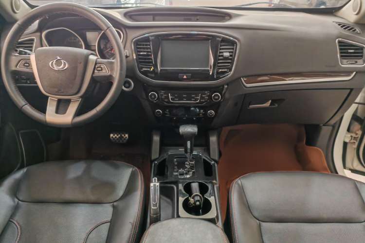 Used Geely Auto GX7 2015 Sports Edition 2.0L Automatic Prestige Model Interior 1