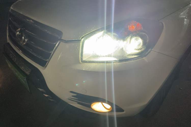 Used Geely Auto GX7 2015 Classic Edition 1.8L Manual Urban Model China IV Left Front Headlight