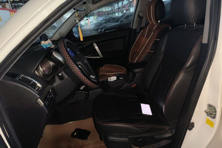 Used Geely Auto GX7 2015 Classic Edition 1.8L Manual Urban Model China IV Left Front Seat